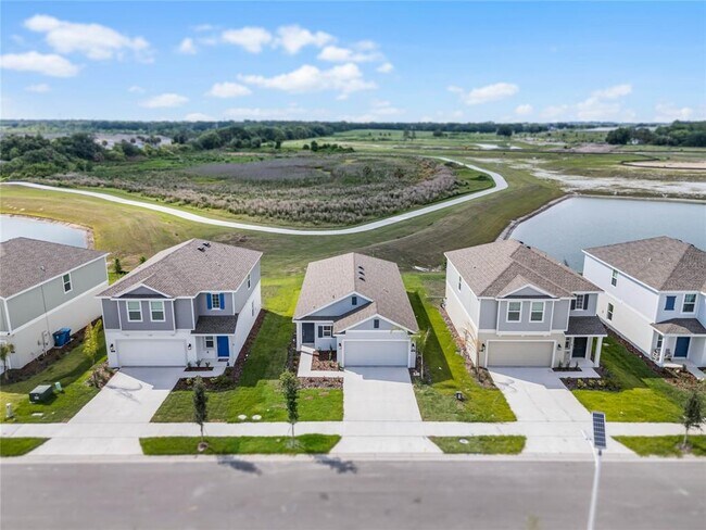 Foto del edificio - 541 Bell Prairie Cir