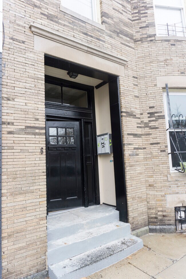 Building Photo - 6 Linwood St