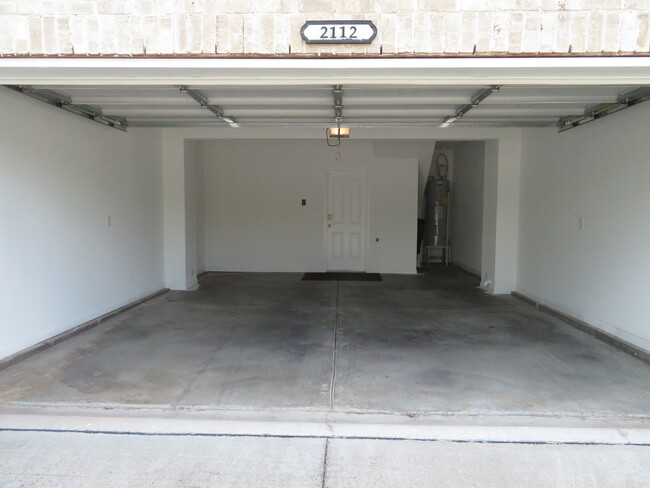 Two car garage - 2112 Middle Tennessee Blvd