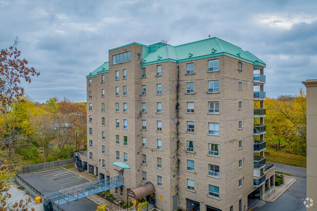 Photo du bâtiment - Parkview Terrace