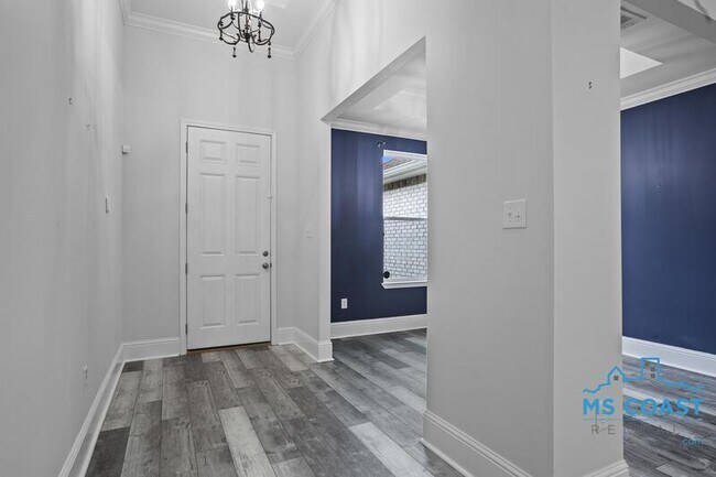 Building Photo - 15328 Oak Creek Cove