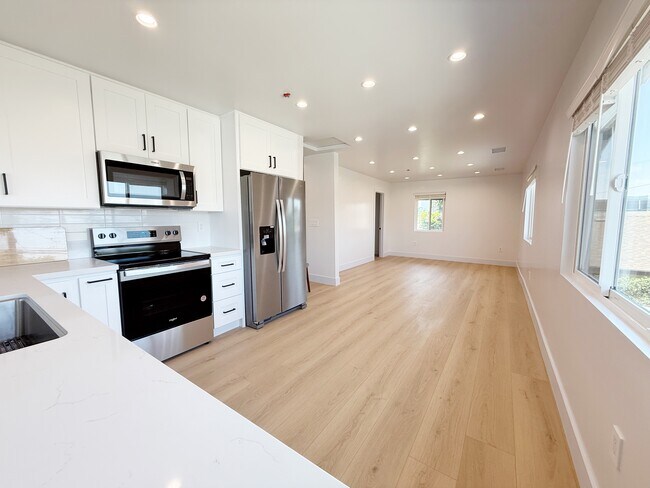 Foto del edificio - 129 N Vendome St