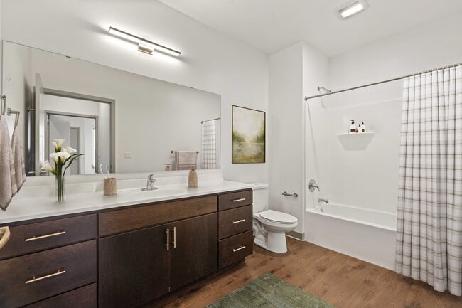 Bathroom - The Wildwood at Main