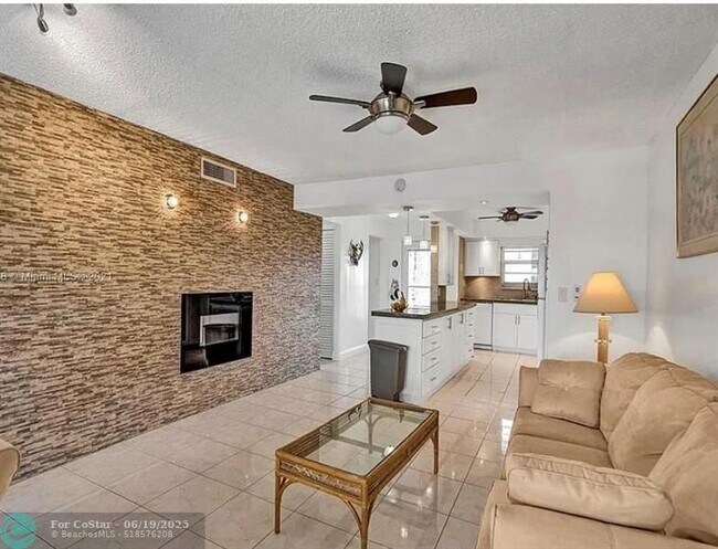 Foto del edificio - 5860 NW 44th St