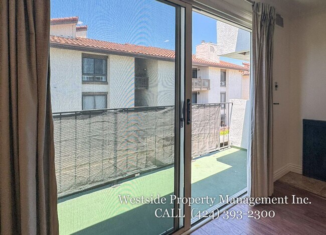 Foto del edificio - 8163 Redlands St