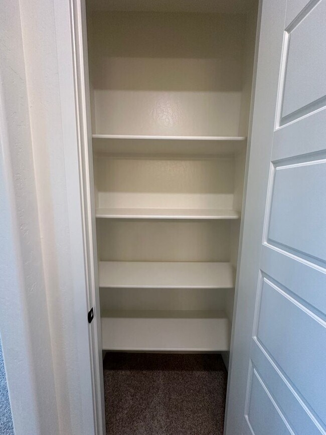 Building Photo - Newly built DR HORTON home coming soon!!