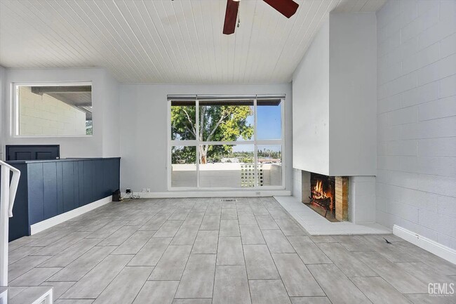 Building Photo - 3901 Union Ave