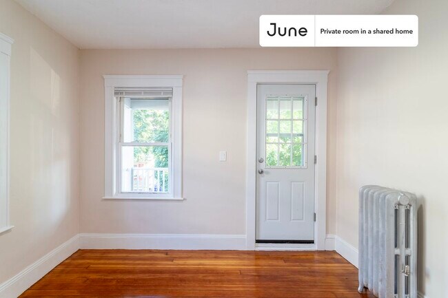 Foto del edificio - Room in Shared 6 bed/2 bath home in Allston