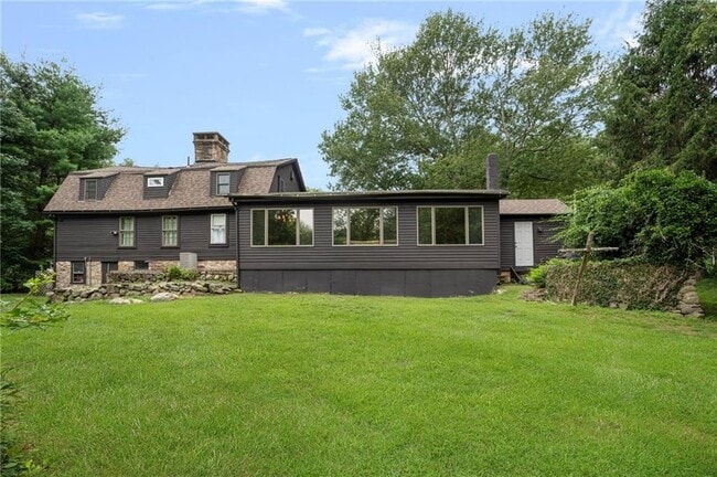 Building Photo - 1515 South Road
