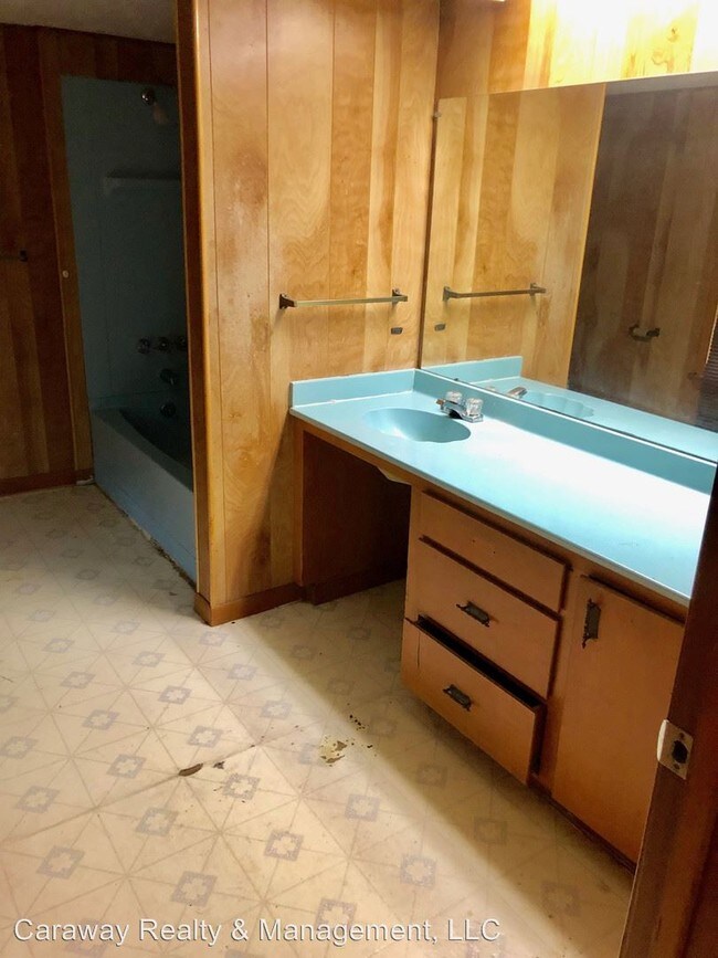 Building Photo - 3 br, 2 bath House - 2640 Bibb St.