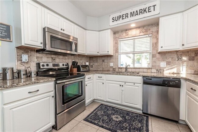 Foto del edificio - 4425 S Ferncreek Ave