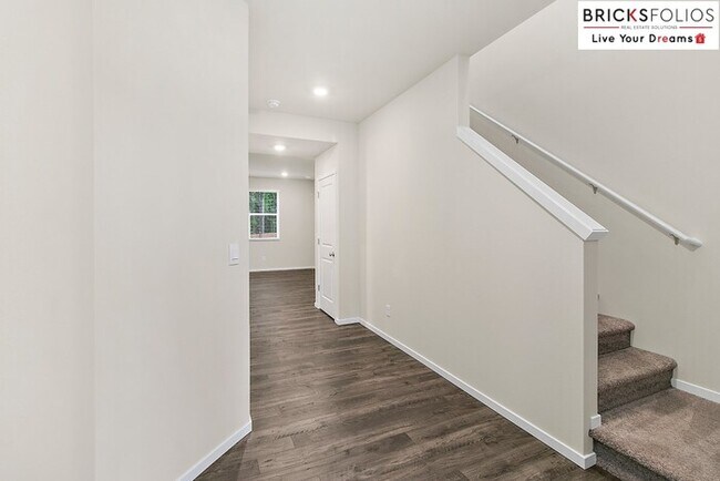 Building Photo - Welcome to your dream home in Stetson Heig...