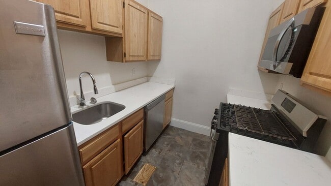 Photo - 76 West Cottage Apartment