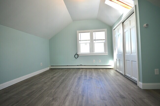 Building Photo - 300 Highland Ave