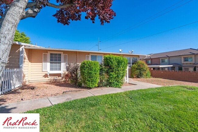 Foto del edificio - Welcoming 2-Bed, 1-Bath Home in a Great Lo...