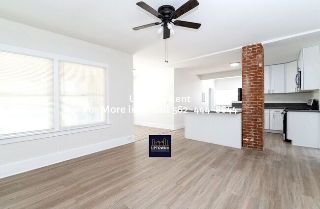 Foto del edificio - Duplex - 2 Bedroom/ 1 Bath - Santa Ana