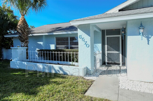 Foto del edificio - 6570 Waterford Cir