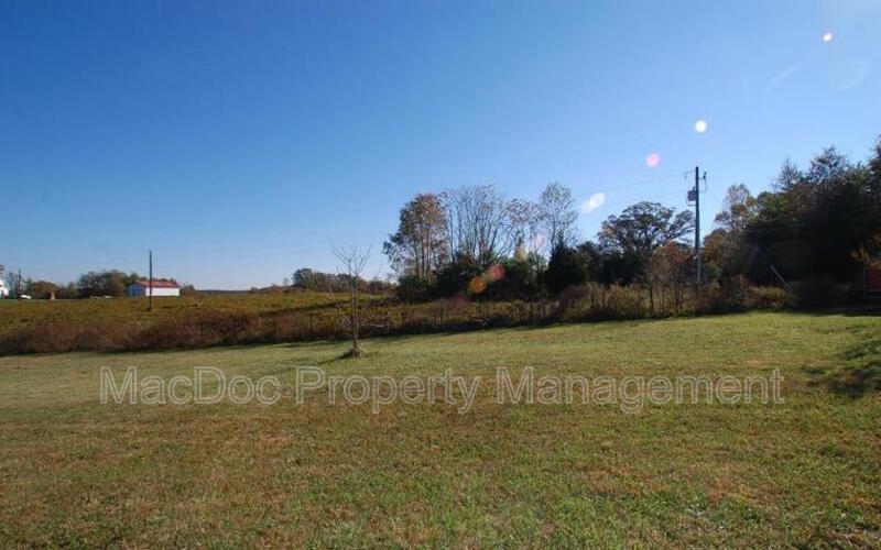 Foto del edificio - 5200 Pendleton Farm Rd