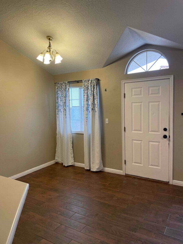 Foto del edificio - 550 Diagonal St