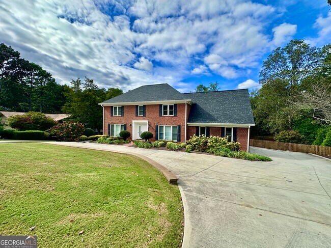 Foto del edificio - 3363 Somerset Trace