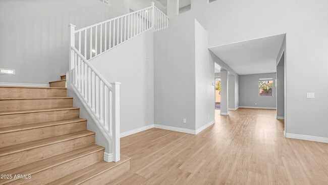 Building Photo - 4349 S Helix