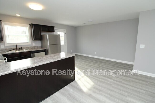 Foto del edificio - 1725 Manning Dr