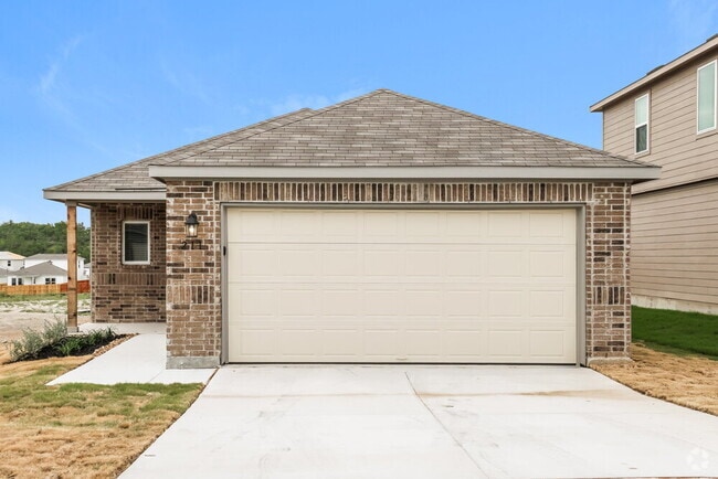 Building Photo - 211 TX-211