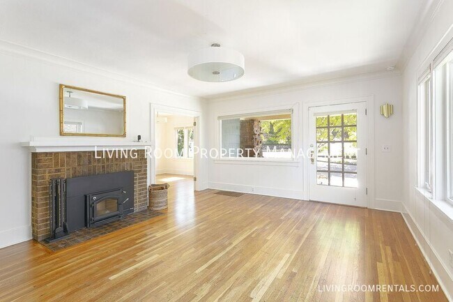 Foto del edificio - 3639 NE 25th Ave