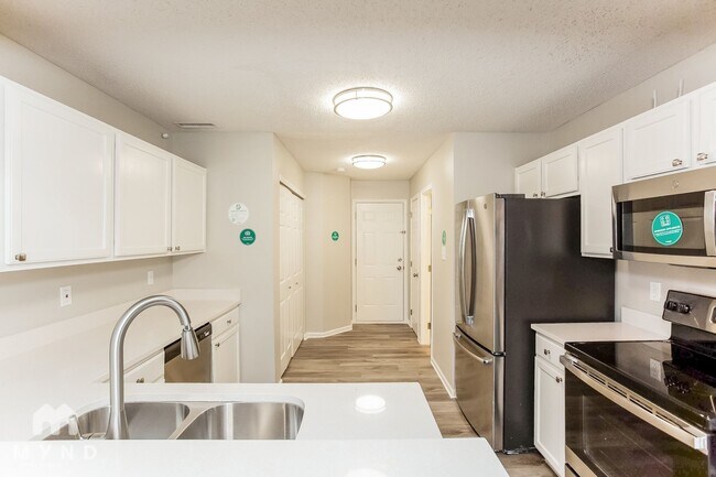 Foto del edificio - 377 Kimbrough Dr