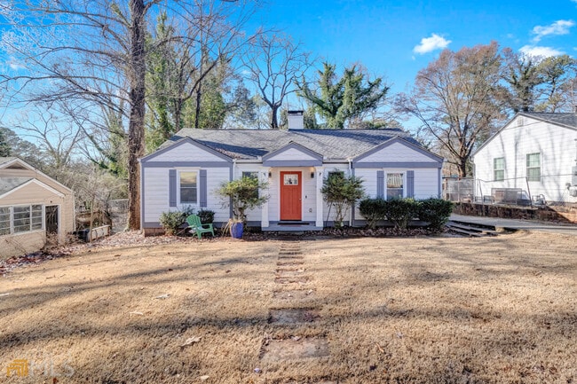 Building Photo - 2205 Penrose Dr