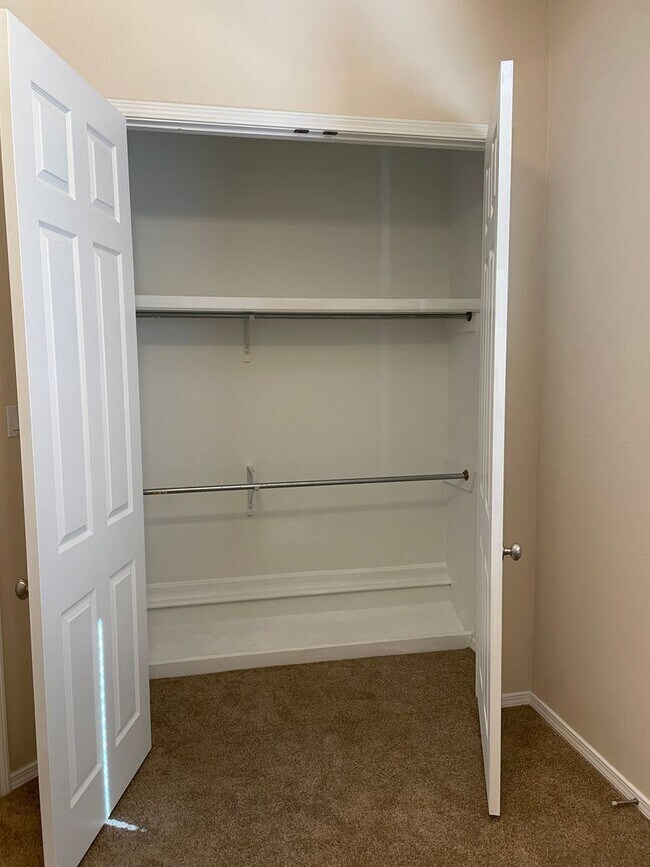 Foto del edificio - 3 br, 2 bath House - 7 EC Tucker Court (401)