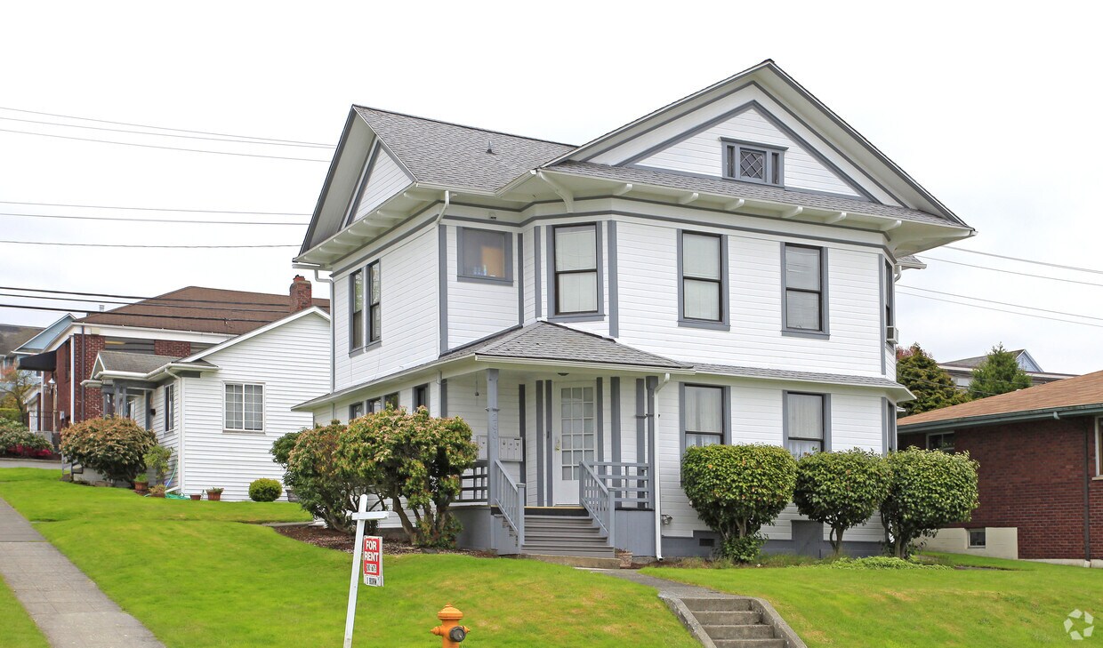 Foto principal - 2601 Grand Ave