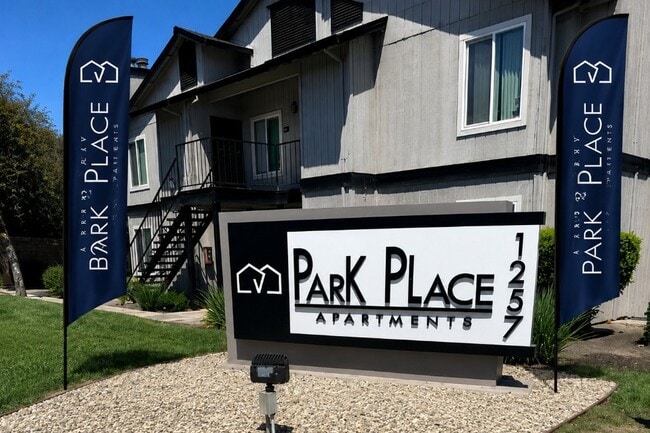 Building Photo - Park Place Apartments