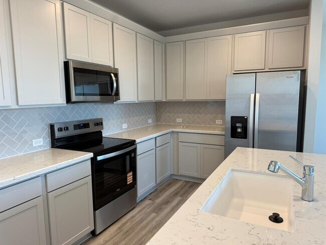 Foto del edificio - 100 Elm Br Trl