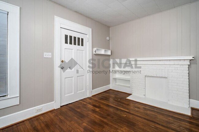 Building Photo - 529 Telford Ln