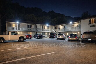 Building Photo - 401 Main Ave