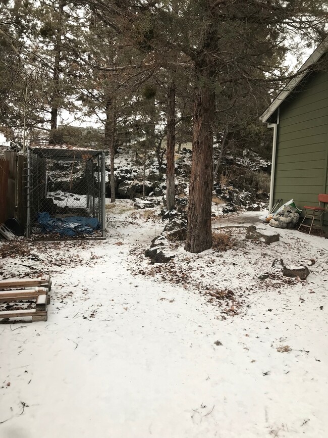 Building Photo - Custom Home in NE Bend