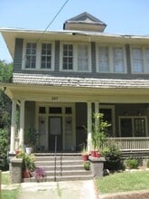 Building Photo - 227 Noble Ave