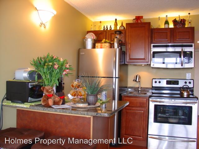 Foto principal - 1700 W Clinch Ave
