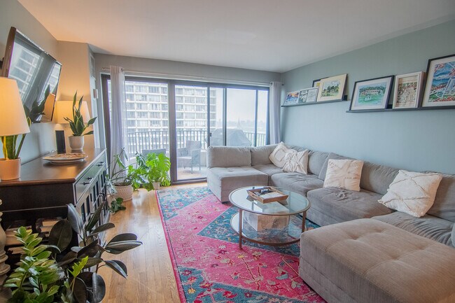Foto del edificio - 2020 N Lincoln Park W