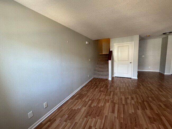 Foto del edificio - 4844 NE Milligan Ln