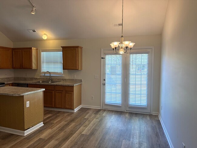 Foto del edificio - 3660 Lake Spring Ave NW