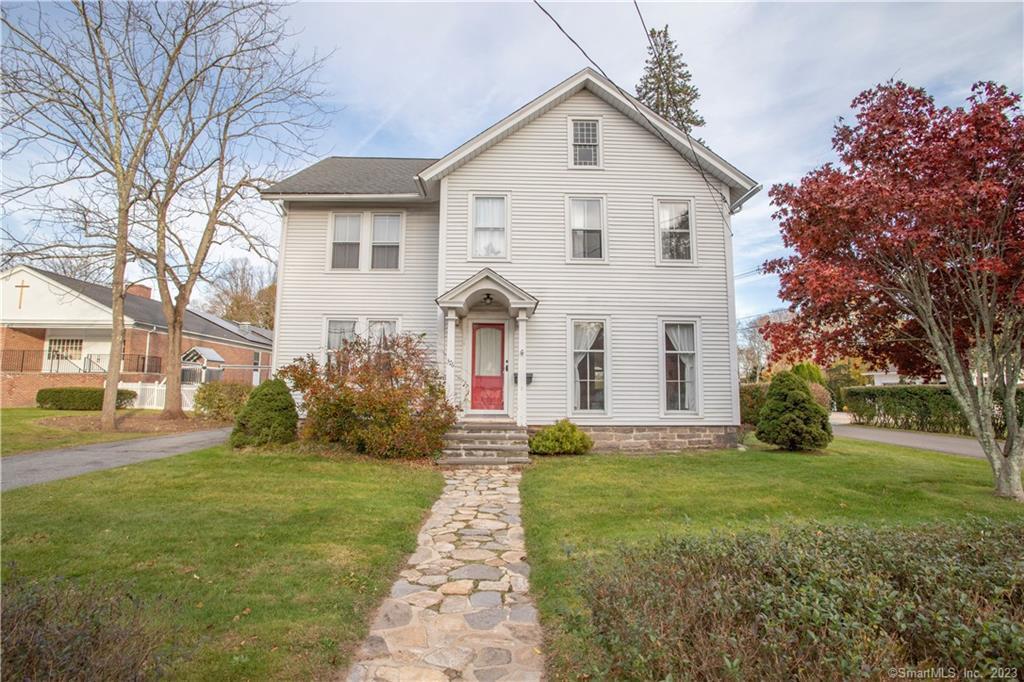 Foto principal - 376 Main St