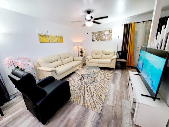 Foto del edificio - 4717 SW 69th Ter