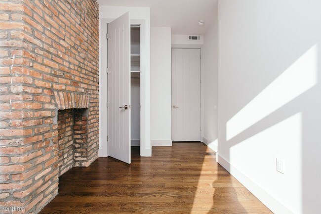Building Photo - 3 br, 2 bath Room For Rent - 178 Wyckoff Ave