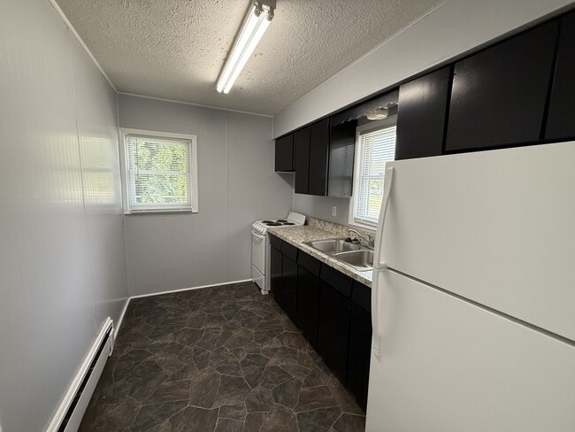 Building Photo - 1245 Weber Dr
