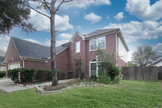 Building Photo - 3627 Midland Dr