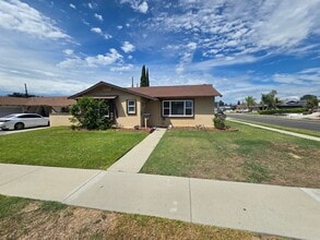 Building Photo - 15303 Fairhope Dr