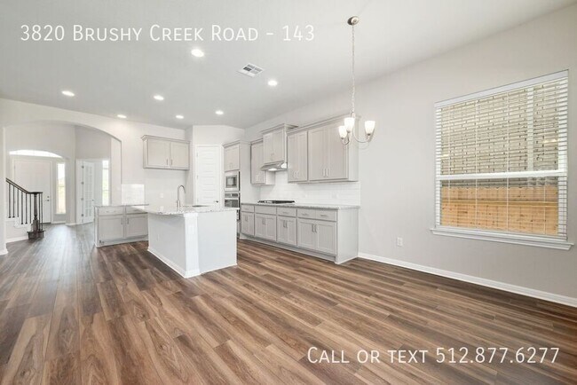 Foto del edificio - 3820 Brushy Creek Rd