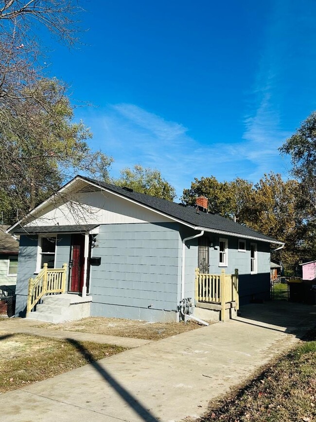 Building Photo - 4551 Lister Ave
